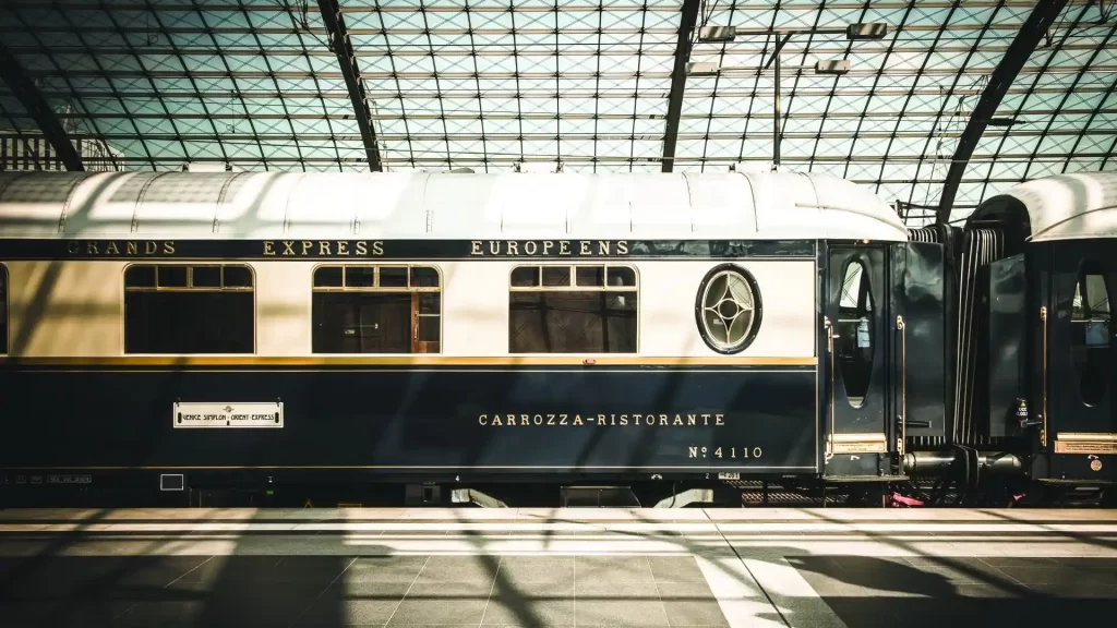 El mejor viaje de 2024: 80 días, 7 trenes, 13 países y 4 continentes