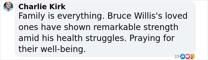 Comentario apoyando a la familia de Bruce Willis mientras muestran fuerza en medio de sus luchas de salud.