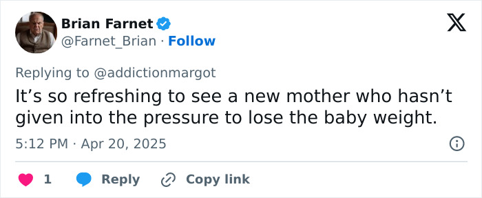 Tweet alabando a Margot Robbie por no sucumbir a la presión corporal posparto y perder el peso del bebé.