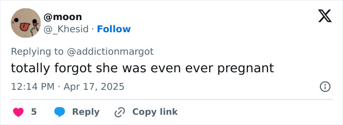 Tweet reacción sobre la apariencia posparto de Margot Robbie, expresando sorpresa sobre su embarazo.