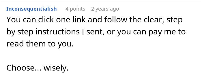 Respuesta de mensaje de texto a un cliente grosero que exige una escalada de boletos, con un regreso inteligente.