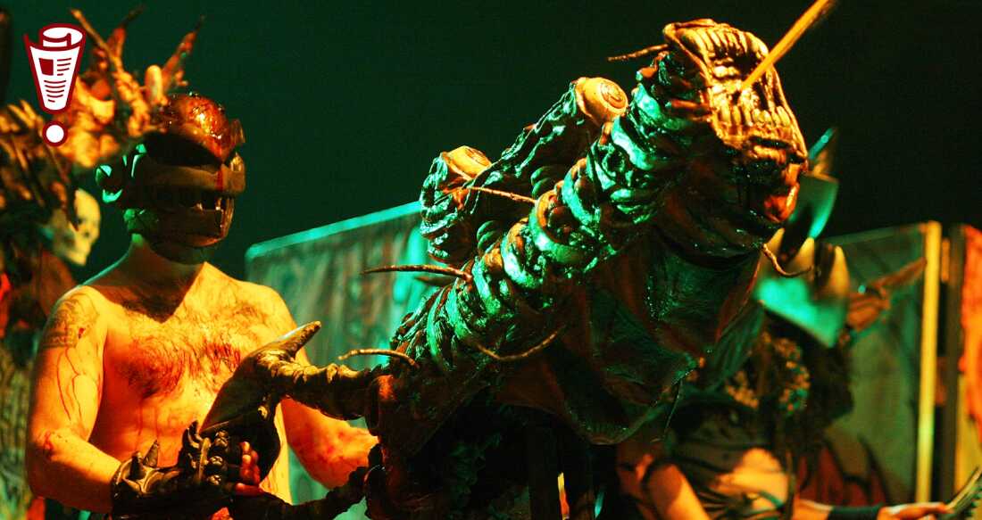La banda de metal Gwar interpreta en vivo en el escenario para la gira Viva La Bam en Roseland Ballroom el 2 de noviembre de 2007 en la ciudad de Nueva York. (Foto de Roger Kisby/Getty Images)