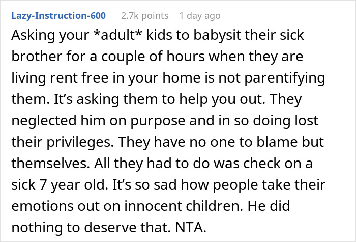 Comentario discutiendo a mamá explotando a las hijas por descuidar a su medio hermano enfermo y llamarlos patéticos por sus acciones.