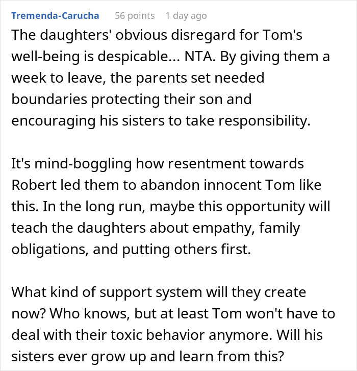 Texto alternativo: Comentario en línea sobre el desprecio de las hijas por el medio hermano y la reacción de la madre a su comportamiento y problemas familiares.