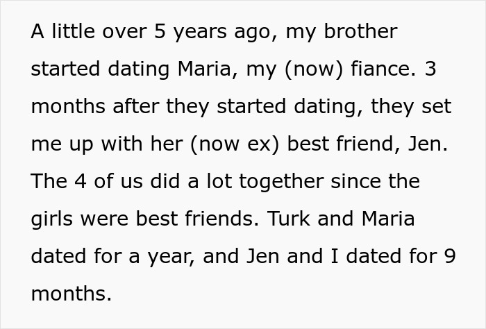 Extracto de texto que explica la historia de citas de un hermano que conduce a la tensión familiar y un conflicto de bodas que involucra a un hermano de naipes.