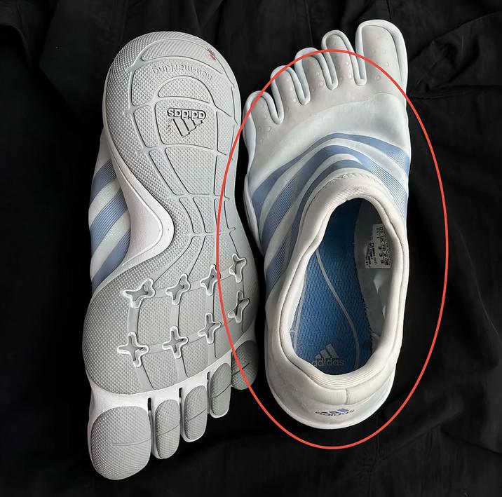 Un meme que compara un zapato con Minos Prime.