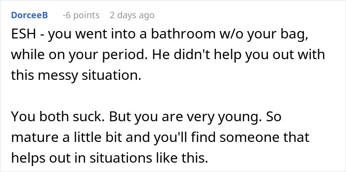 Comentario de Reddit discutiendo Dumping Boyfriend por negarse a la almohadilla y tejidos del período de mano durante una situación desordenada.
