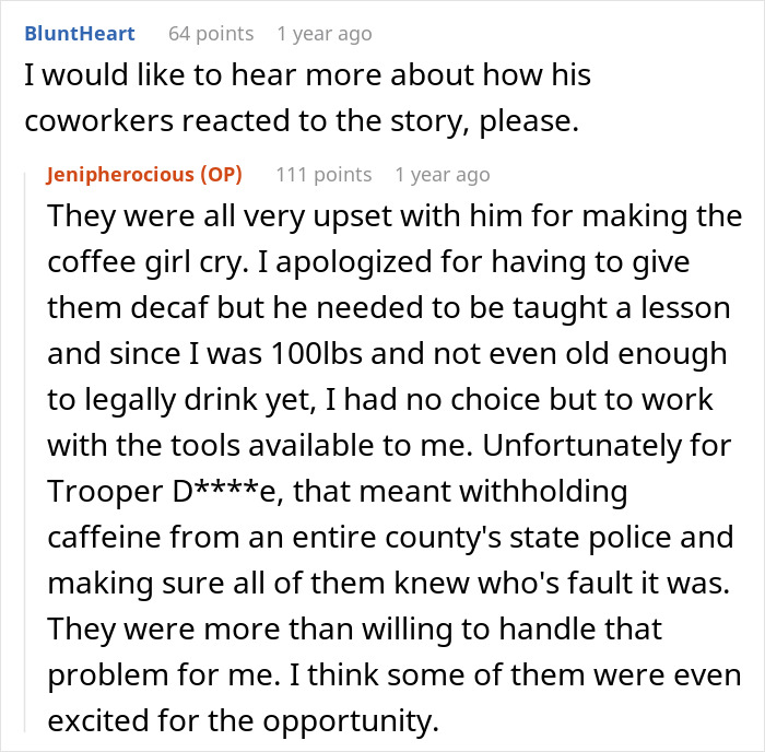 Barista usa la venganza descafeinada para enseñarle a un soldado grosero una lección con respecto al retener la cafeína de la policía estatal.