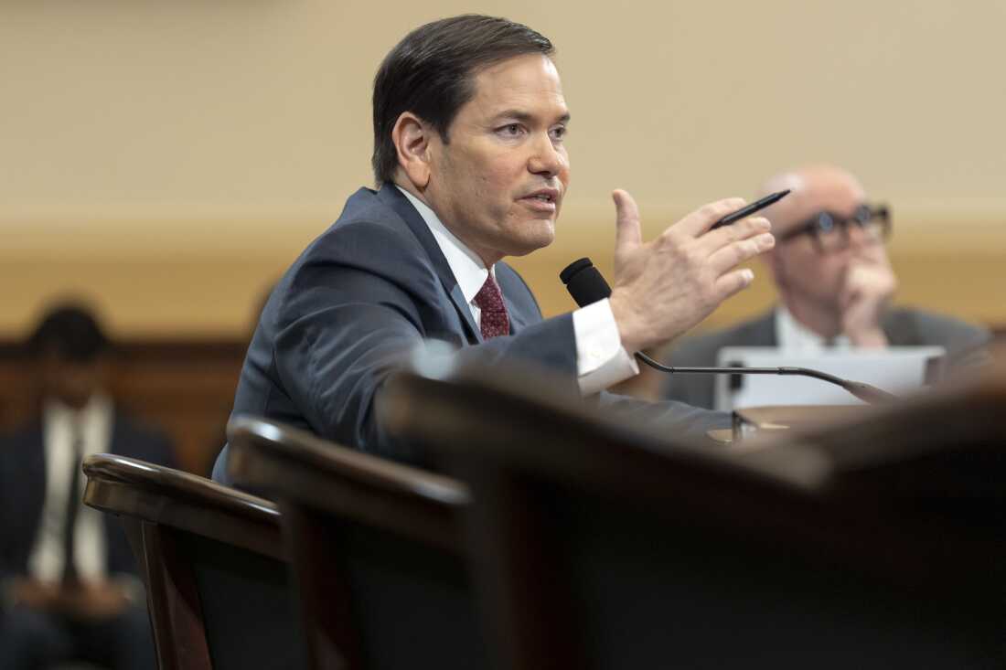 El Secretario de Estado Marco Rubio habla durante una audiencia del Comité de Asuntos Exteriores de la Cámara en Capitol Hill, el miércoles 21 de mayo de 2025, en Washington.