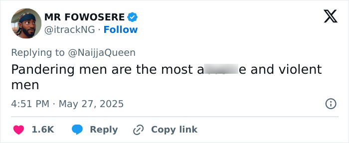Captura de pantalla de un tweet que critica a los hombres complacientes en medio de noticias de niños pequeños encontrados cubiertos de sangre después del incidente del influencer.