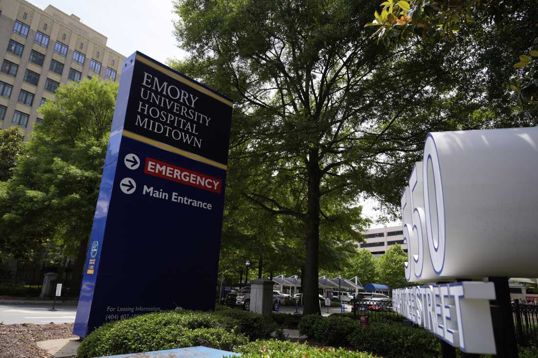 Adriana Smith permanece en soporte de vida en el Hospital de la Universidad de Emory en Atlanta.