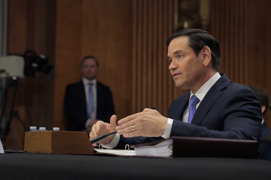 El secretario de Estado, Marco Rubio, habla durante una audiencia del Comité de Relaciones Exteriores del Senado en el edificio de la Oficina del Senado de Dirksen en Washington, DC, el martes.