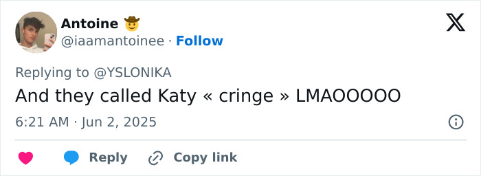 La reacción de las redes sociales al acto de clasificación X de Kesha que involucra un plátano en la presentación del Festival de Música de Mighty Hoopla.