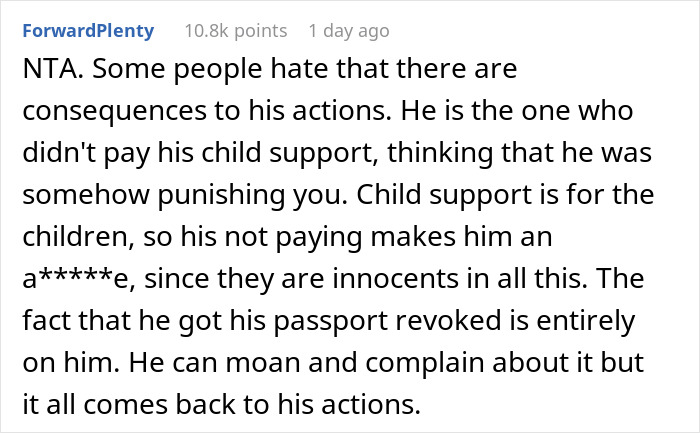Captura de pantalla de un comentario del foro explicando las consecuencias de un ex muerto que tiene su pasaporte revocado, varado en el aeropuerto.