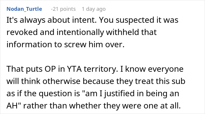 Captura de pantalla de un comentario de Reddit que discute la intención y la revocación del pasaporte, relacionado con la mujer y el ex de Deadbeat varado en el aeropuerto.