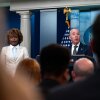El Secretario de Seguridad Nacional Alejandro Mayorkas, visto en una conferencia de prensa de la Casa Blanca en octubre, dijo el domingo que la administración Biden permanece 