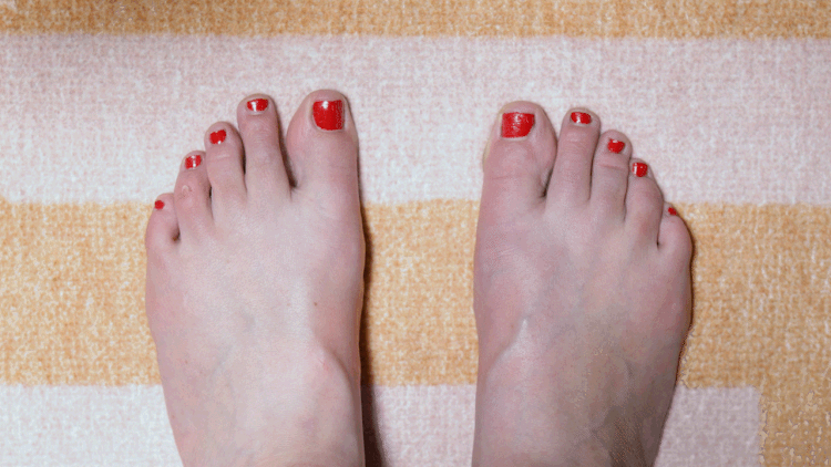 Lk_feet_toespreads_redo_1-ezgif.com-optimize.gif