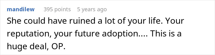 Comentario que indique preocupación sobre la reputación y los riesgos de adopción futuros después de que la suegra llamara servicios de protección infantil.