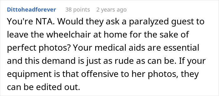 Comentario de Reddit discutiendo a una mujer que se niega a arriesgar su salud para la estética de la foto de boda de su hermana molesta a la familia.