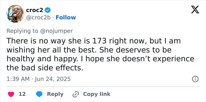 Tweet captura de pantalla que muestra a un usuario que comenta sobre Amanda Bynes usando Ozempic y expresa buenos deseos a pesar de las preocupaciones sobre los efectos secundarios.