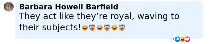 Comentario de Barbara Howell Barfield expresando diversión sobre el comportamiento de celebridades después de la fiesta de fin de semana en la boda de Jeff Bezos y Lauren Sánchez.