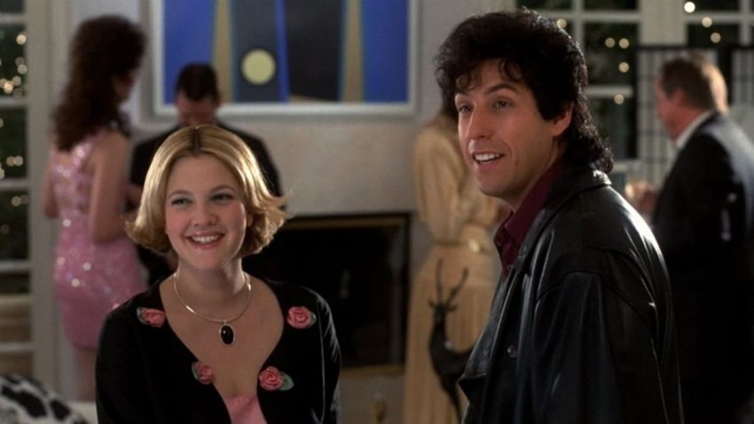 Adam Sandler y Drew Barrymore en el cantante de bodas