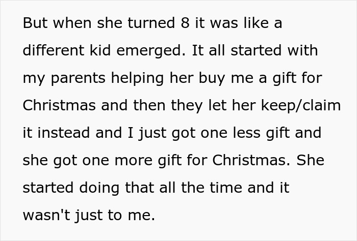 Envíe un mensaje de texto sobre los regalos de un hermano dorado, causando conflictos y arruinando sus celebraciones de cumpleaños.