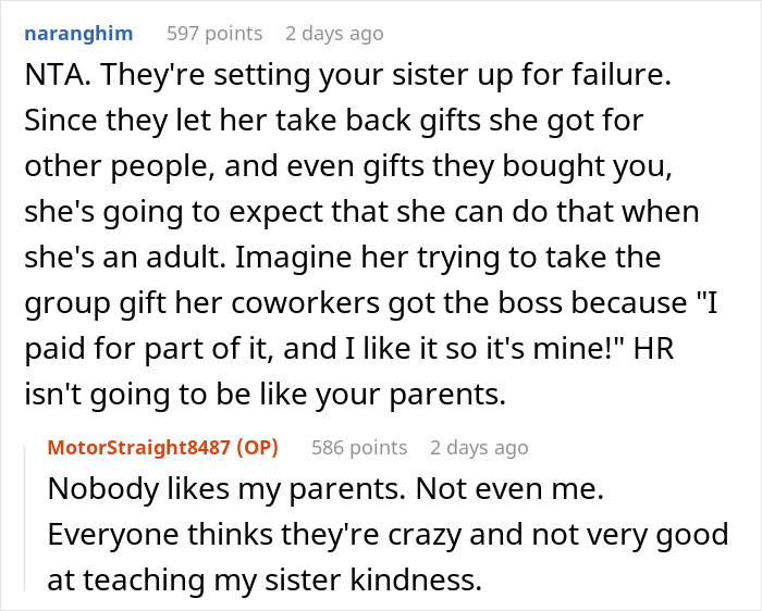 Reddit comenta discutiendo los regalos de un niño dorado que roba el hermano y el conflicto de hermanos resultante sobre la amabilidad.