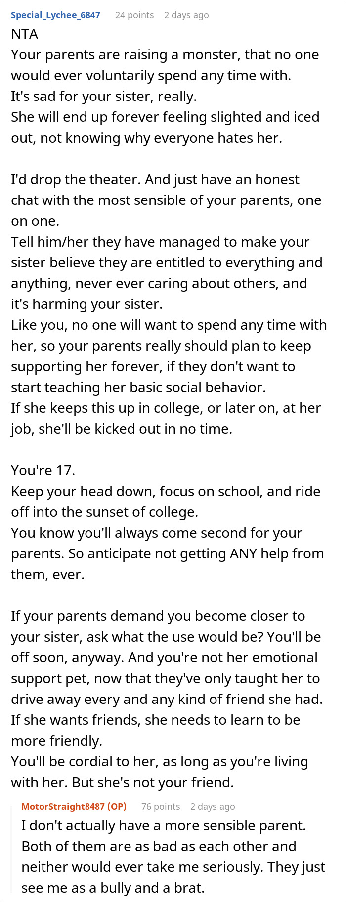 Texto alternativo: Discusión en línea sobre los regalos de Brother de Golden Child que roban y un conflicto de cumpleaños hermano compartido en el hilo de Reddit.