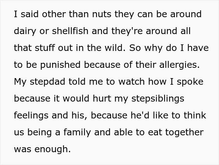Extracto de texto de un adolescente sobre los padres que priorizan las alergias de los hermanastros y el impacto en las opciones de alimentos de cumpleaños.
