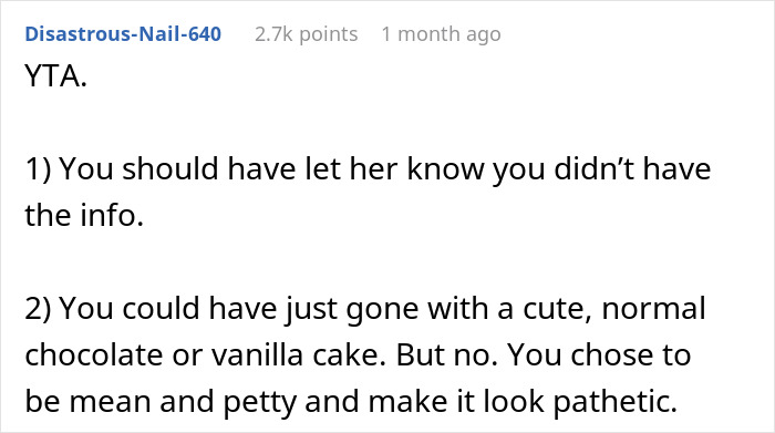 Comentario discutiendo la decepción del pastel gris en una fiesta de revelación de género y culpar a la hermana embarazada.