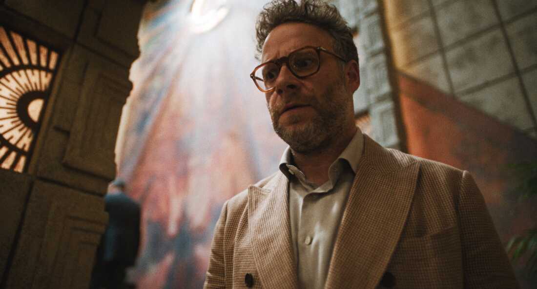 Seth Rogen interpreta a un ejecutivo de cine nervioso en el estudio.