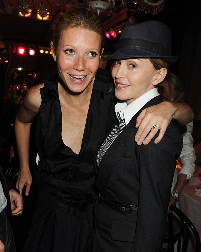 Gwyneth Paltrow y Madonna posando juntos en un evento, destacando su amistad pasada e informaron consecuencias.