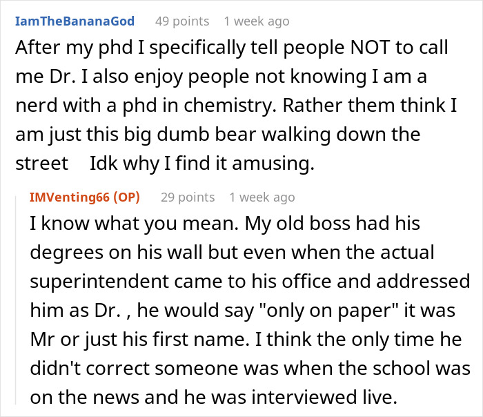 Texto alternativo: discusión en línea sobre tía con PhD esperando que la familia y el esposo llamen a su médico de manera consistente.