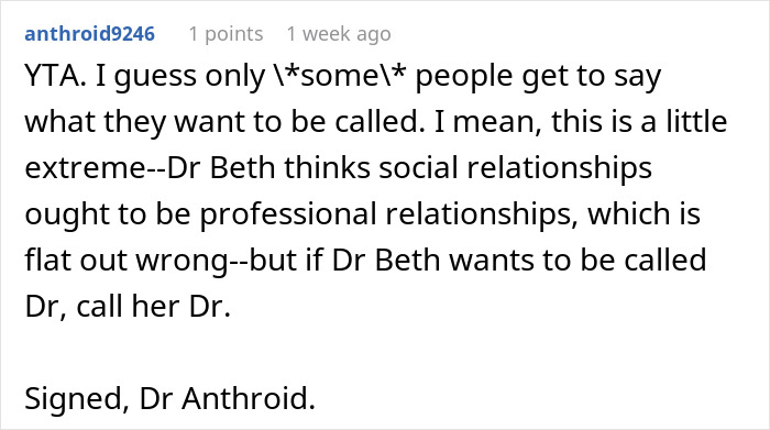 Comente discutir a una tía con PhD esperando que su familia llame a su médico en las relaciones sociales.
