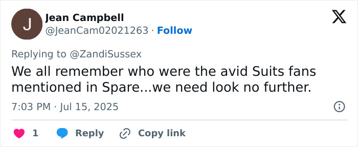 Tweet de Jean Campbell respondiendo a una discusión sobre los fanáticos de Kate Middleton, Asistente y Meghan Markle.