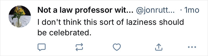 Tweet texto en la pantalla criticando la pereza, que se muestra en un dispositivo móvil con la interfaz de Twitter.