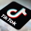 El logotipo de la aplicación Tiktok aparece en Tokio el 28 de septiembre de 2020.