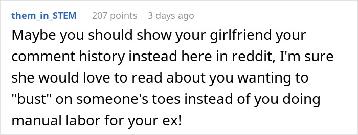 Reddit comenta donde un usuario critica a un novio por aceptar cortar el césped de su ex, provocando quejas en línea.
