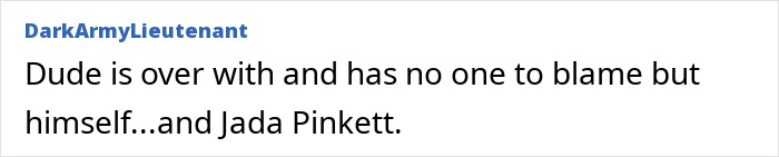 Comentario del usuario Darmyarmylieutenant criticando a Will Smith y Jada Pinkett en medio de la controversia de la multitud de IA.