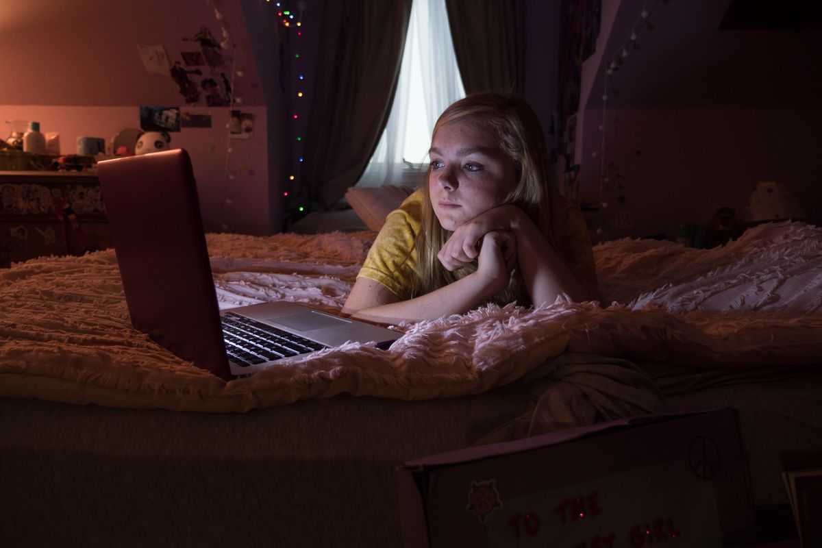 La mayoría de edad en la era digital: un vistazo psicológico hacia el 'octavo grado'
