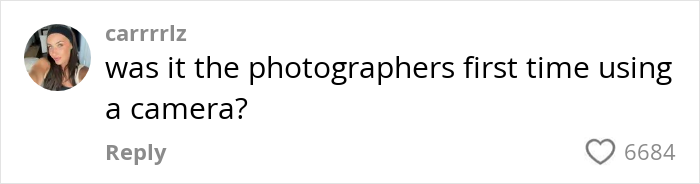 Comentario de una mujer cuestionando la calidad de las malas fotos de la boda, sugiriendo que los originales podrían ser la razón por la que considera recrearlas.