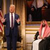 En el Cold Open de Saturday Night Live, James Austin Johnson interpretó a Donald Trump y Emil Wakim interpretó al príncipe heredero Mohammed bin Salman de Arabia Saudita en un bosquejo sobre el viaje de Trump en Medio Oriente.