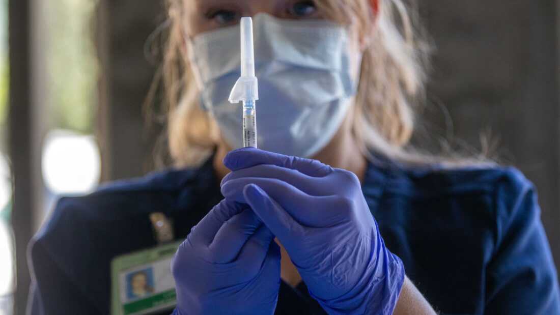 La gente que busca la toma de refuerzo Covid de este año puede encontrarlo más difícil que el pasado.