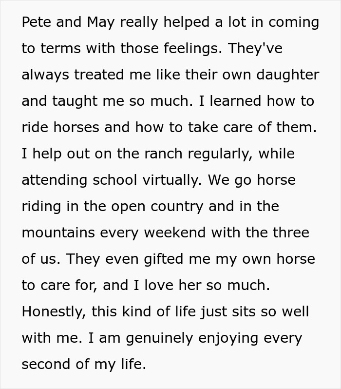 La vida de los adolescentes cambió después de que los padres regresan del viaje mundial de 7 años, adaptándose a la nueva dinámica familiar y el estilo de vida.