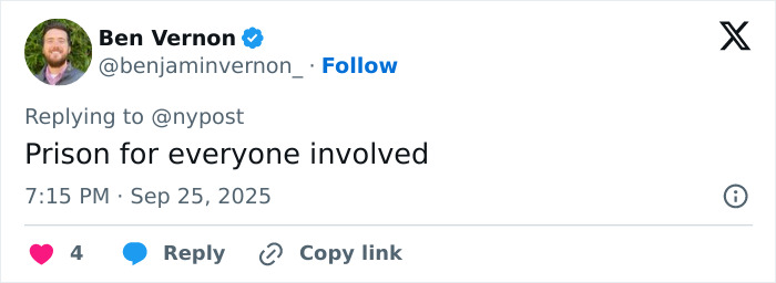 Captura de pantalla de un tweet que reaccionó al cirujano que realizó una ampliación fatal de los senos al detenido de un niño de 14 años junto a la madre del adolescente.