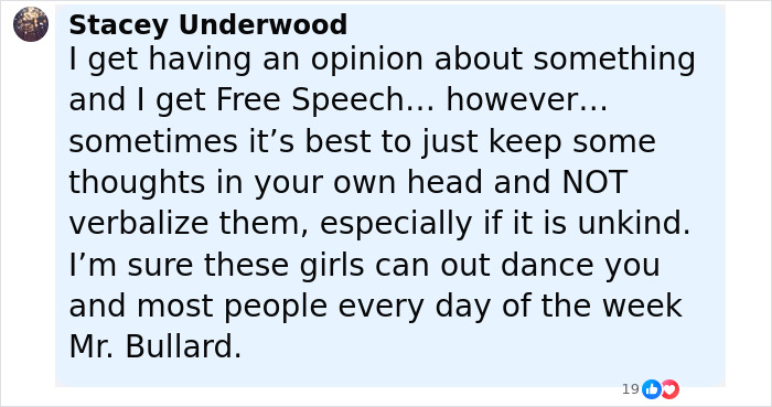 Comentario de Stacey Underwood criticando a los locutores de la banda universitaria Bodyshaming de bailarines de medio tiempo de tallo, provocando una reacción violenta.