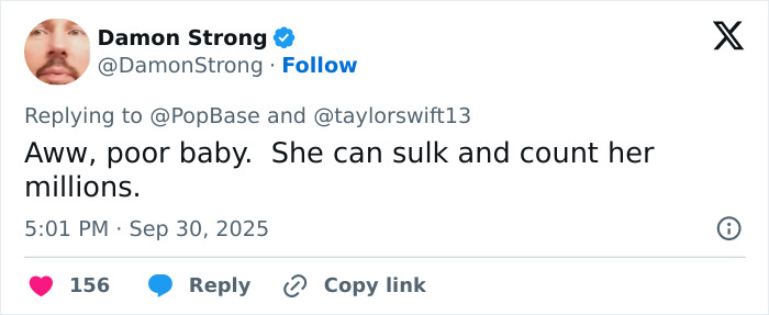 Captura de pantalla de una respuesta en las redes sociales que muestran una reacción violenta sobre letras filtradas relacionadas con la controversia sorda de Taylor Swift Tone.