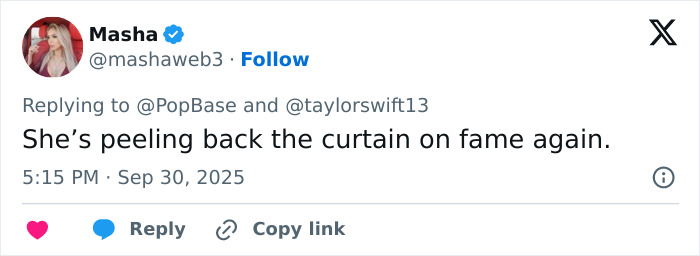 Captura de pantalla de un tweet que responde a Taylor Swift, mencionando el tono de la reacción sorda sobre las letras filtradas de la vida de una showgirl.