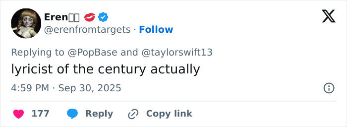 Captura de pantalla de un tweet alabando a Taylor Swift como letrista del siglo en medio de la reacción sorda de tono sobre las letras filtradas.